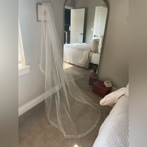 NWT Chapel length wedding veil, white with finished edge